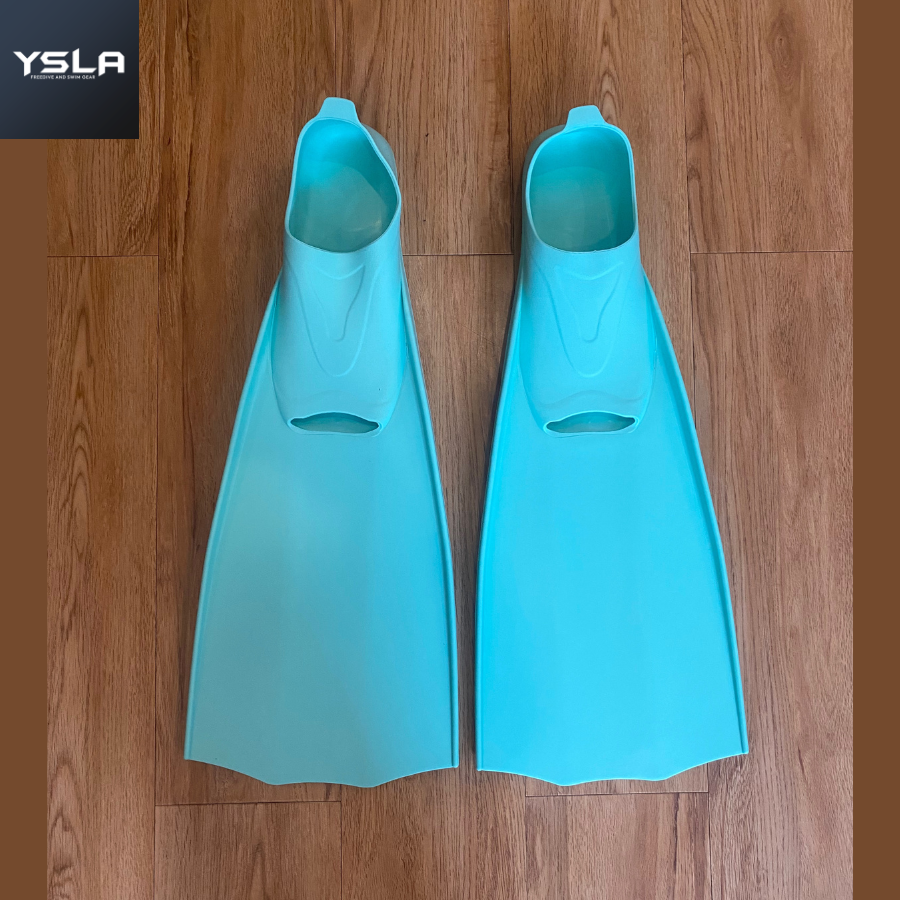 Dark Series Bana Silicone Short Diving fins for Snorkeling Scuba Freedive Training